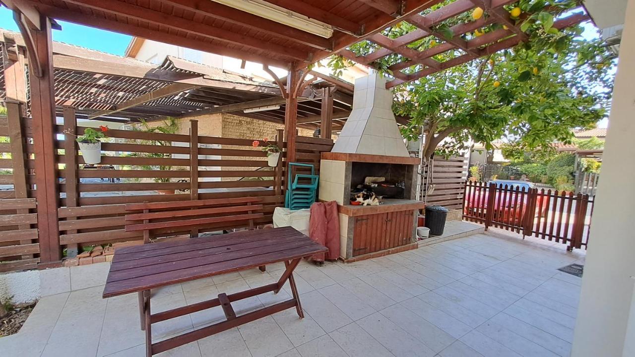 Relaxing Seaside Manors Apartment Larnaca Luaran gambar