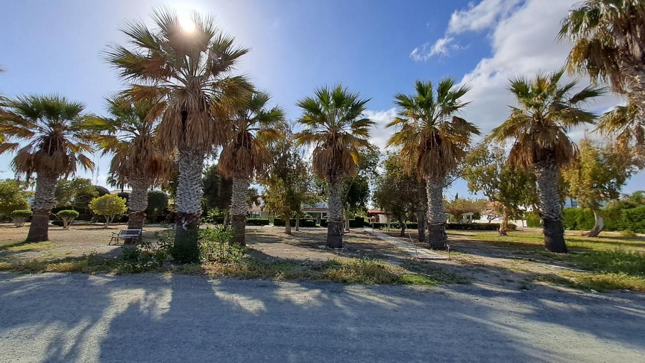 Relaxing Seaside Manors Apartment Larnaca Luaran gambar