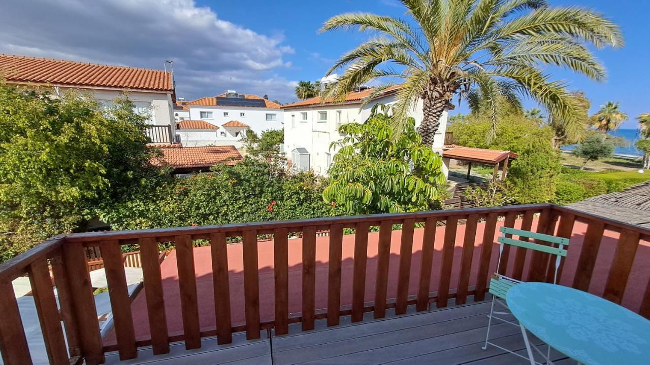 Relaxing Seaside Manors Apartment Larnaca Luaran gambar