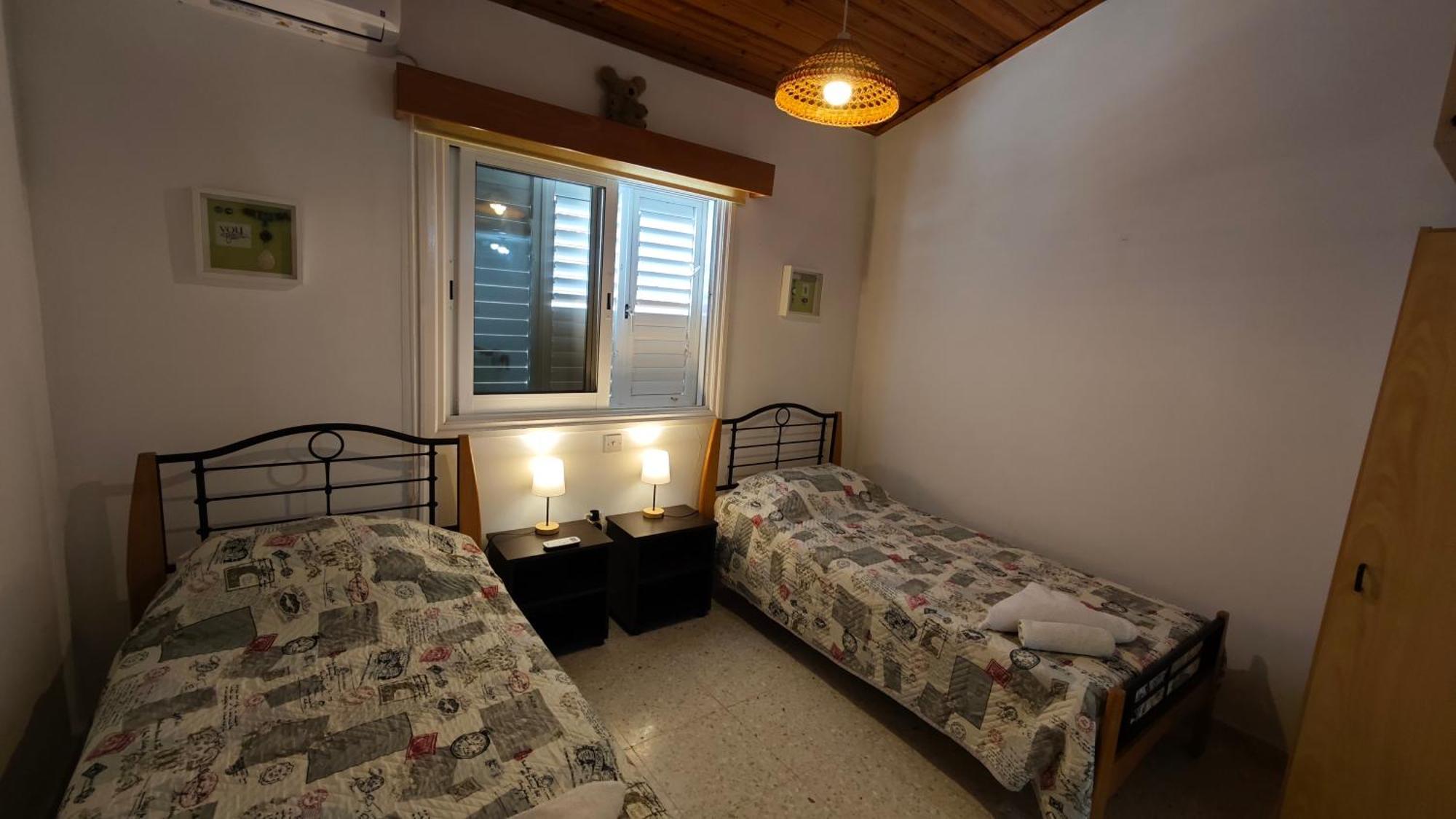 Relaxing Seaside Manors Apartment Larnaca Luaran gambar